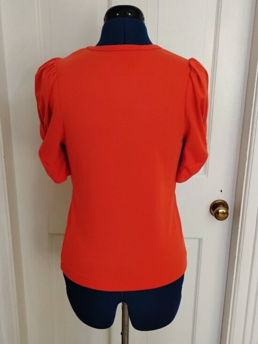 Karen Kane Hemp and Organic Cotton Puff Sleeve Tee - Picture 4 of 6